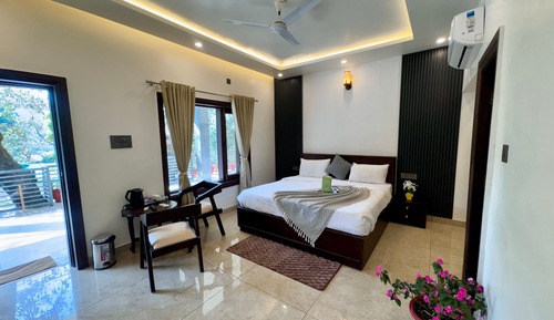 Deluxe Family Room