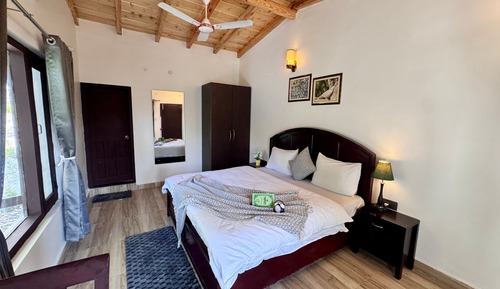 Superior Room with Lake View