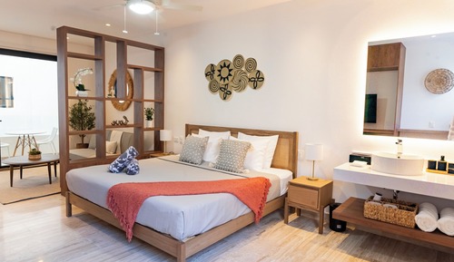 Deluxe-Studio, Balkon
