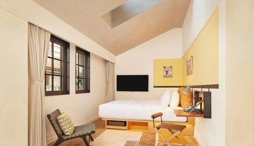Zimmer, 1 King-Bett, Stadtblick