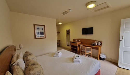 Superior-Doppelzimmer, Blick auf den Innenhof