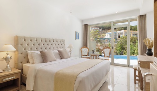 Premium-Suite, eigener Pool