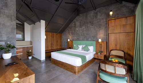 Honeymoon-Suite, Balkon, Bergblick