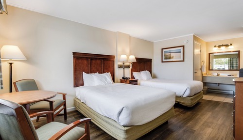 Deluxe-Zimmer, 1 King-Bett und Schlafsofa, Poolblick