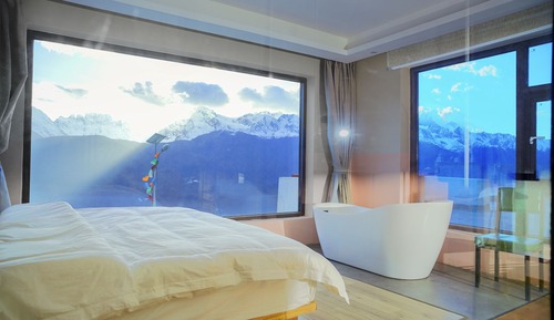 Superior-Doppelzimmer, Hügelblick