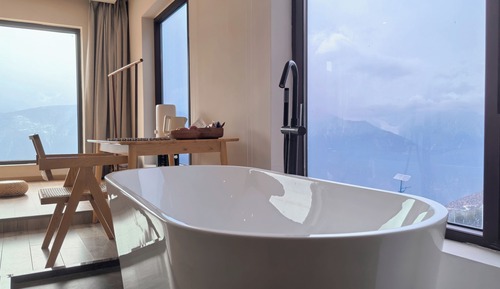 Luxury-Doppelzimmer, Hügelblick