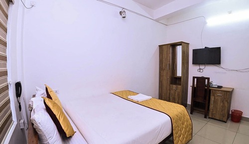 Standard-Doppelzimmer, Stadtblick