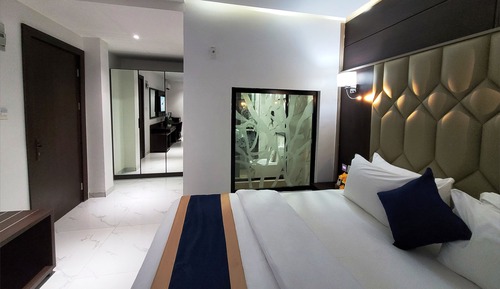 Superior-Apartment, 1 King-Bett