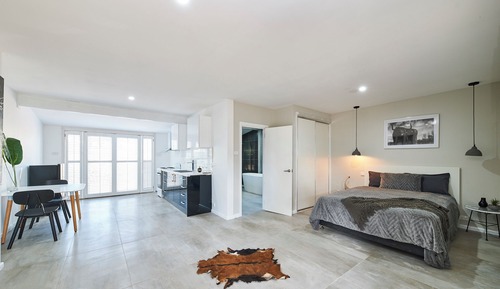 Luxury-Studiosuite, Hügelblick