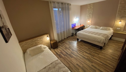 Dreibettzimmer, Stadtblick
