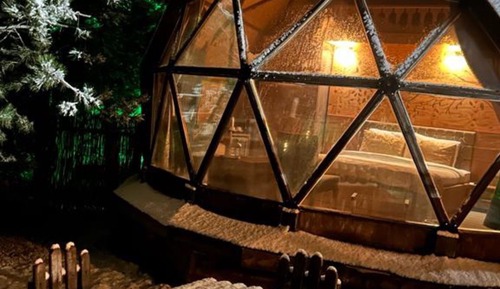 Standard-Bungalow, Gartenblick