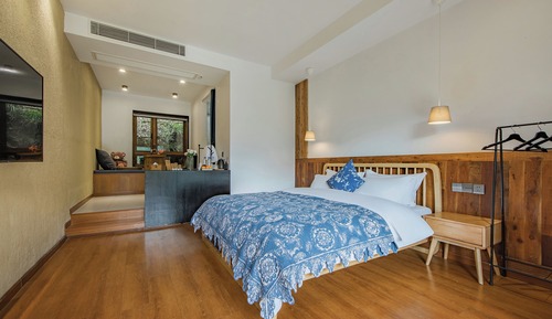 Comfort-Zimmer, Blick auf den Innenhof