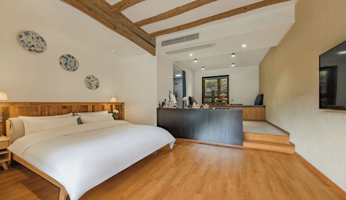 Superior-Doppelzimmer, Hügelblick