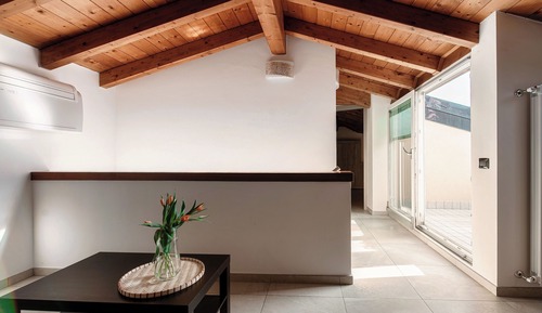 Apartment, Balkon