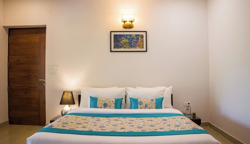 Luxury-Zimmer, Balkon, Hügelblick