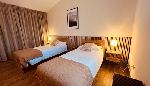 Familien-Doppel- oder -Zweibettzimmer, Hügelblick