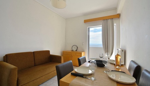 Superior-Apartment, Balkon, Poolblick