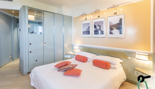 Dreibettzimmer, Balkon