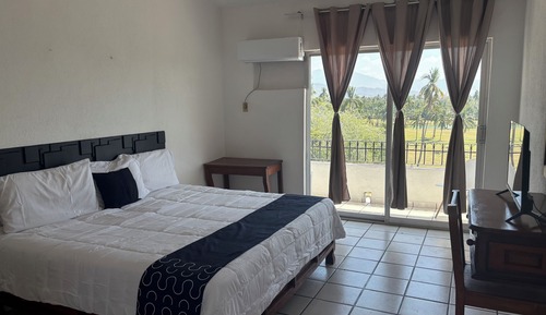 Standard-Doppel- oder -Zweibettzimmer, Blick auf den Golfplatz