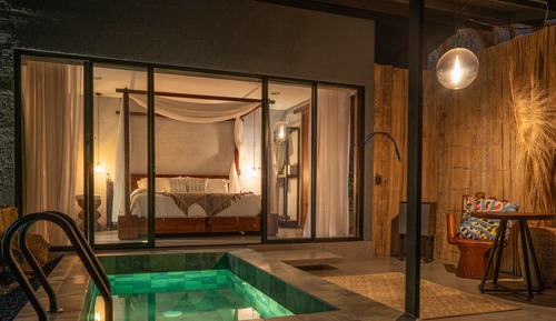 Luxury-Ferienhütte, Terrasse, Poolseite