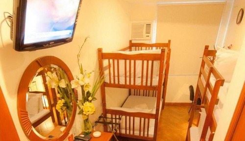 Standard-Vierbettzimmer