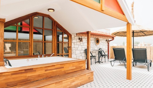 Superior-Zimmer, Balkon, Bergblick