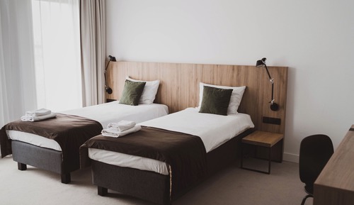 Standard-Doppel- oder -Zweibettzimmer