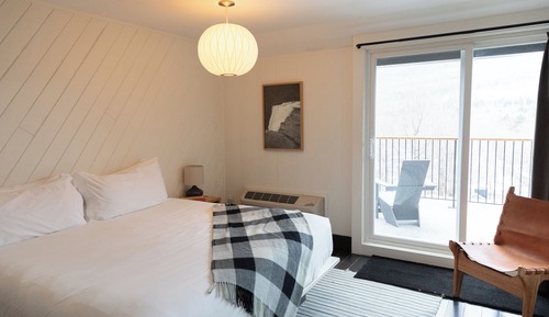 Zimmer, 1 King-Bett (Mountain, with Bench)