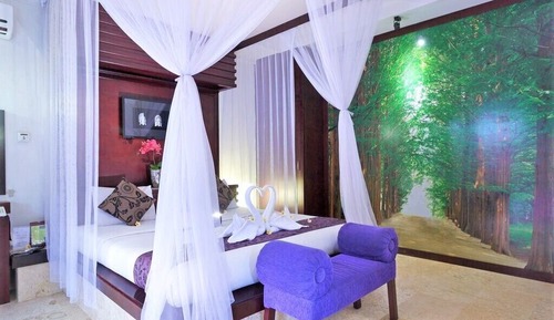 Classic-Villa, Poolblick