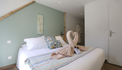 Deluxe-Villa, eigener Pool, zum Garten hin