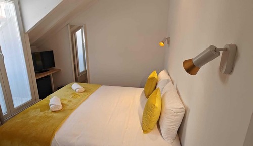 Doppelzimmer, 1 Queen-Bett, Balkon, Blick auf den Innenhof