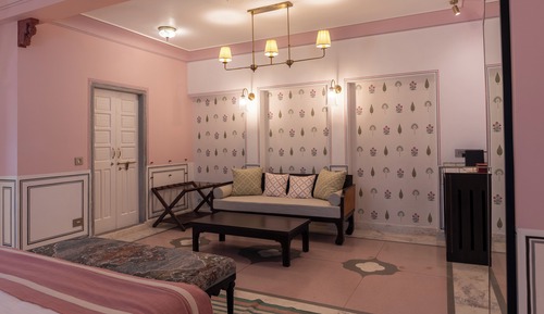 Luxury-Suite