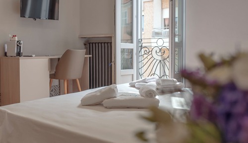 Doppel- oder Zweibettzimmer