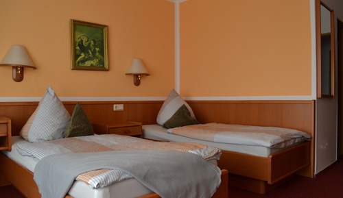 Zweibettzimmer, Balkon