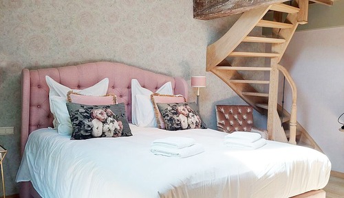 Deluxe-Dreibettzimmer, Hügelblick