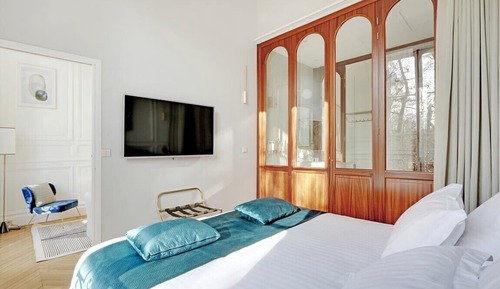 City-Apartment, 1 King-Bett und Schlafsofa, Klimaanlage, Parkblick