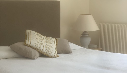 Dreibettzimmer, mit Bad, Parkblick