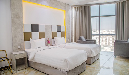 Standard-Doppel- oder -Zweibettzimmer