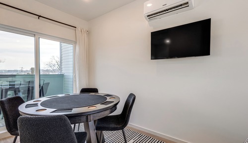 Apartment (2 Bedrooms)