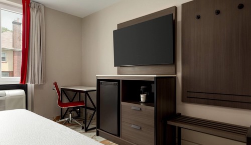 Zimmer, 1 King-Bett, barrierefrei, Nichtraucher (Mobility, Roll-in Shower)