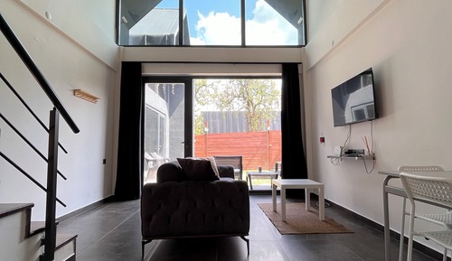 Monk 3 ozel havuzlu korunakli mustekil bahçeli family evimiz