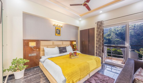 Deluxe-Apartment, 1 King-Bett, Balkon, Hügelblick