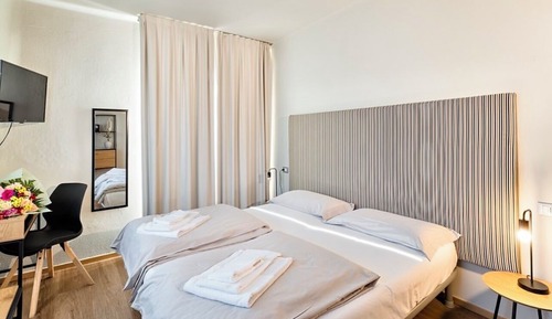 Classic-Doppel- oder -Zweibettzimmer