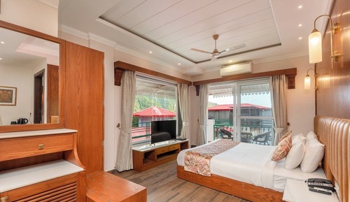 Familien-Vierbettzimmer, Balkon, Bergblick