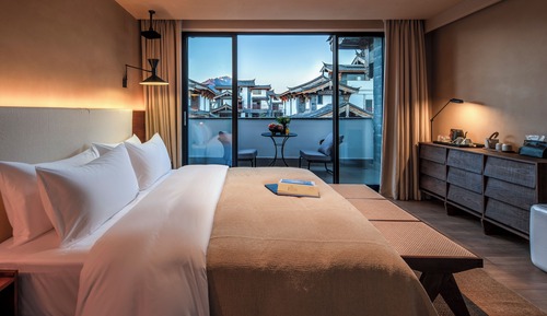 Economy-Doppelzimmer, Hügelblick