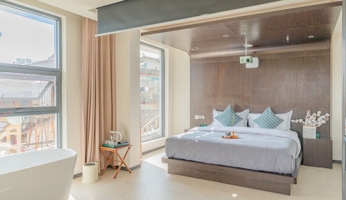 Design-Studiosuite, 1 Queen-Bett, Raucher, Blick auf den Innenhof
