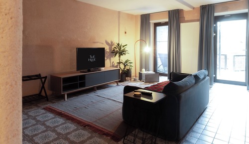 Deluxe-Apartment