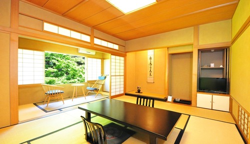 Standard-Vierbettzimmer, eigenes Bad, Gartenblick