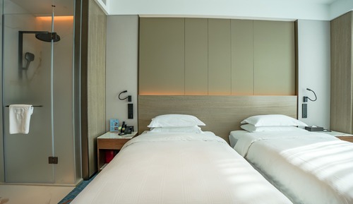 Standard-Zweibettzimmer, Stadtblick