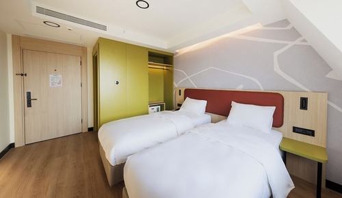Standard-Zweibettzimmer